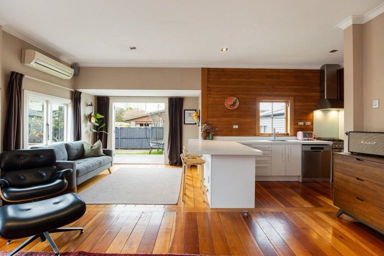 Photo of property in 84 Te Aroha Street, Hamilton East, Hamilton, 3216