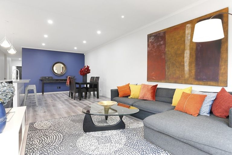 Photo of property in 23 Lili Chen Way, Mangere Bridge, Auckland, 2022