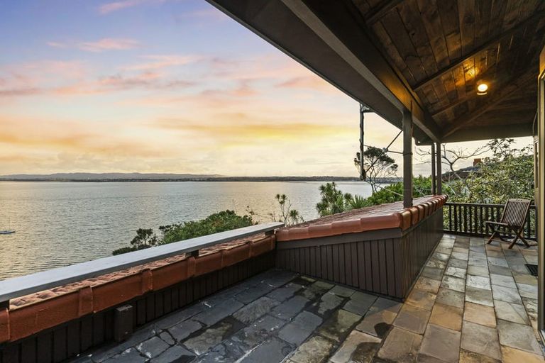 Photo of property in 16 Brigantine Drive, Beach Haven, Auckland, 0626