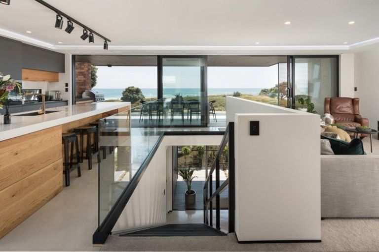Photo of property in 193a Marine Parade, Mount Maunganui, 3116
