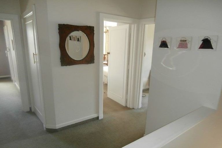 Photo of property in 165 Fendalton Road, Fendalton, Christchurch, 8052