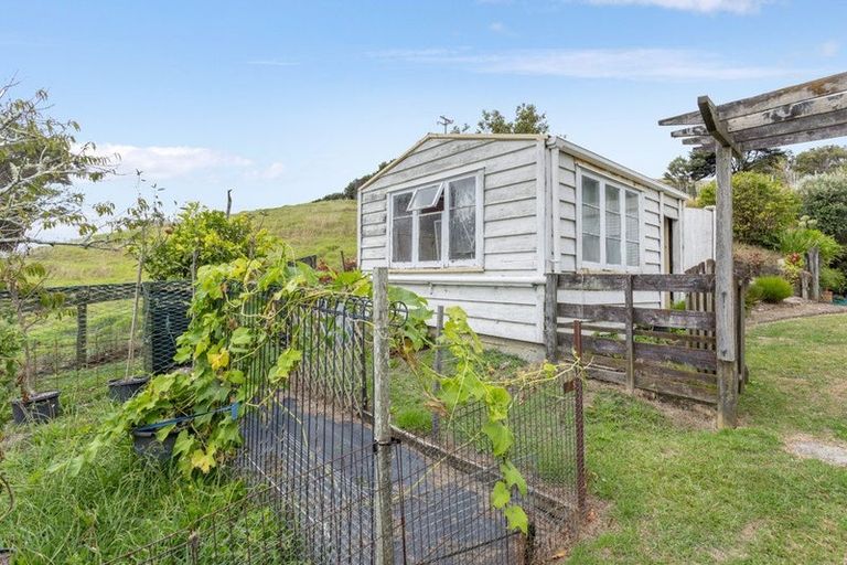 Photo of property in 224 Rimmer Road, Helensville, 0875