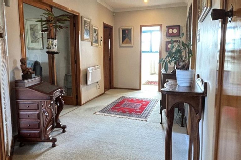 Photo of property in 2-4 Walton Avenue, Waikanae, 5036