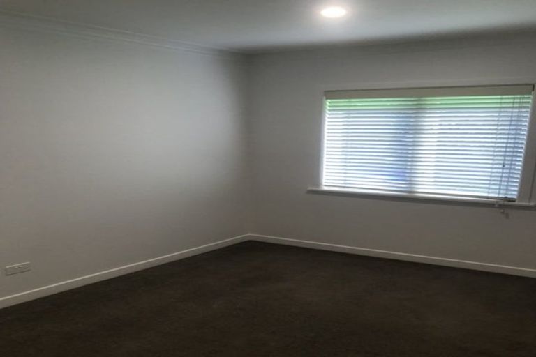 Photo of property in 1/16 Opaheke Road, Papakura, 2110
