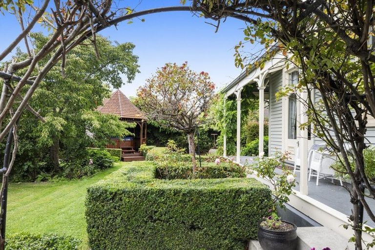 Photo of property in 172 Blighs Road, Strowan, Christchurch, 8052