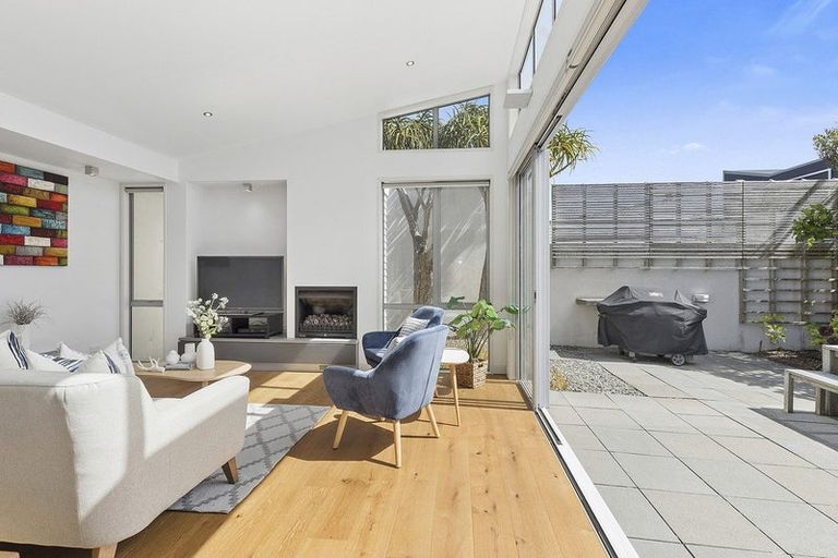 Photo of property in 79 Ludlam Street, Seatoun, Wellington, 6022