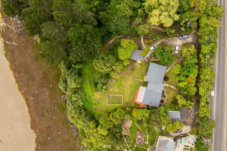 Photo of property in 3280 Waikouaiti-waitati Road, Karitane, Waikouaiti, 9471