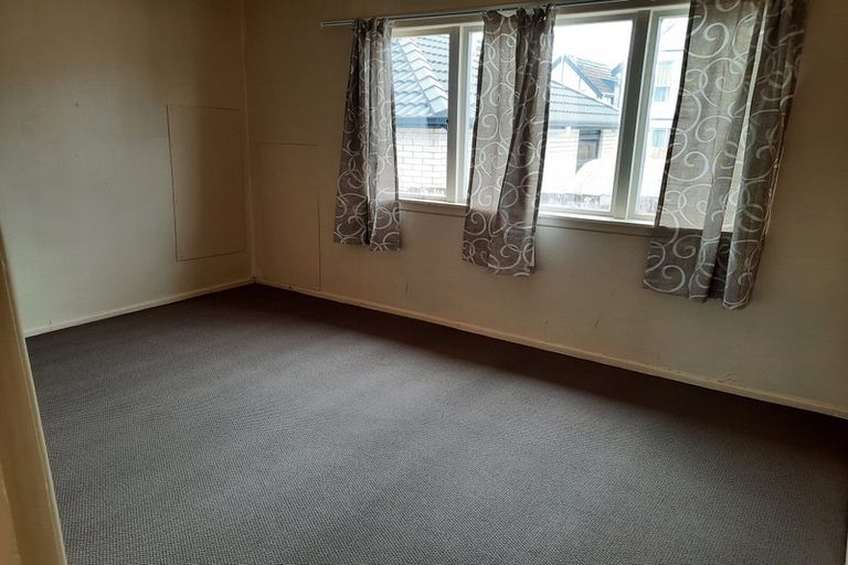 Photo of property in 73a Kenderdine Road, Papatoetoe, Auckland, 2025