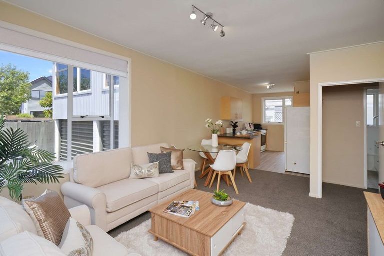Photo of property in 2/57 Dover Street, St Albans, Christchurch, 8014
