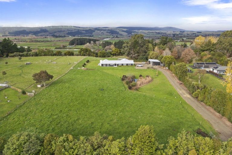 Photo of property in 172 Hendersons Line, Kelvin Grove, Palmerston North, 4470