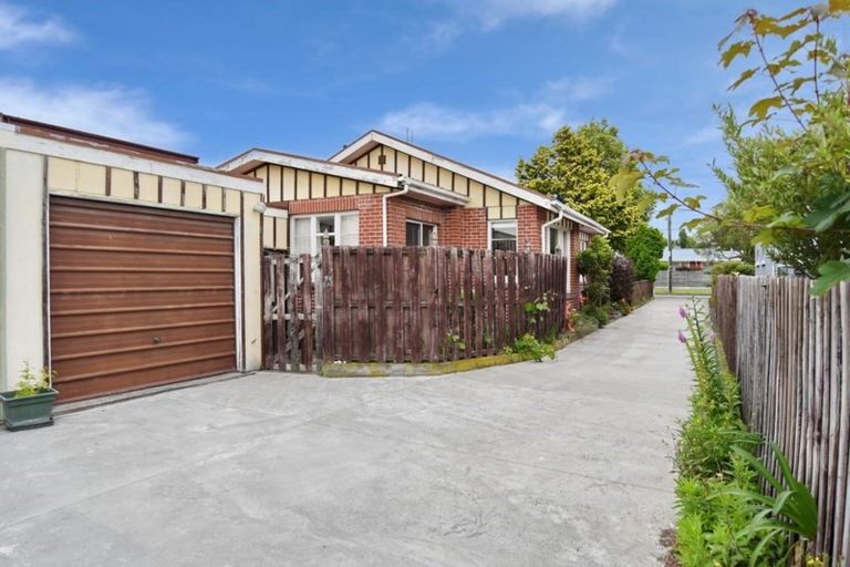 Photo of property in 1/11 Clouston Street, Saint Martins, Christchurch, 8022