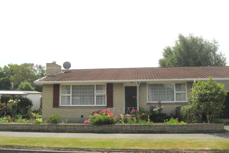 Photo of property in 1/1 Ketton Place, St Albans, Christchurch, 8052