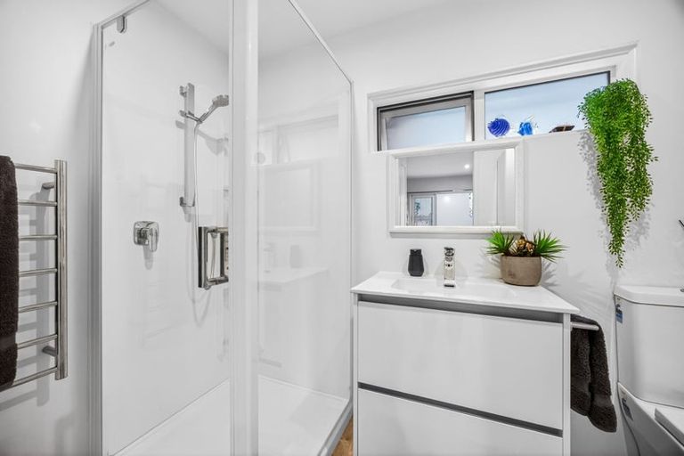 Photo of property in 29 Brigitte View, Snells Beach, 0920