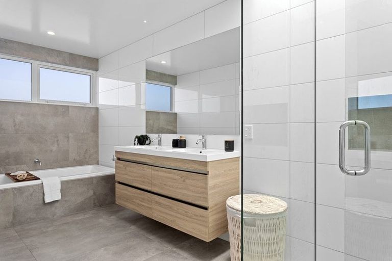 Photo of property in 112 Birchs Road, Prebbleton, 7674