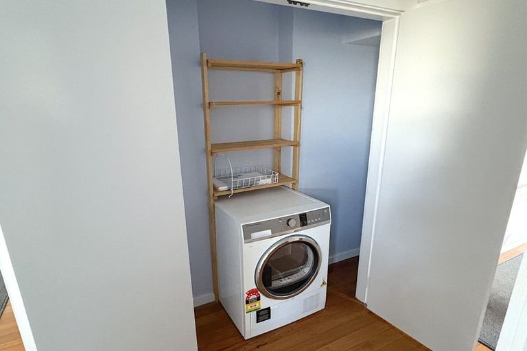 Photo of property in 69 Moana Road, Kelburn, Wellington, 6012