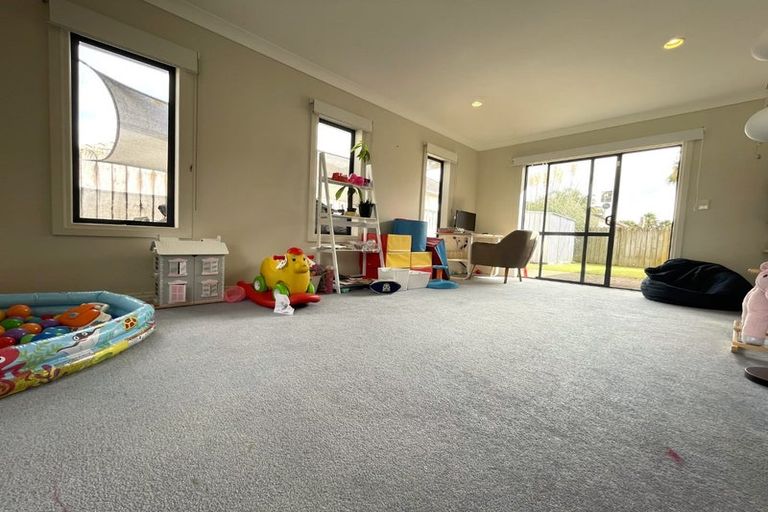 Photo of property in 50 Ksenia Drive, Flat Bush, Auckland, 2019