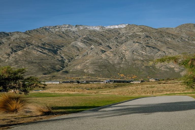 Photo of property in 22 Cunninghams Drive, Jacks Point, Queenstown, 9371