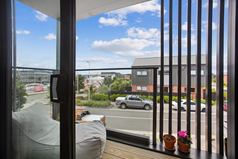 Photo of property in 3/2 Sioux Road, Hobsonville, Auckland, 0616