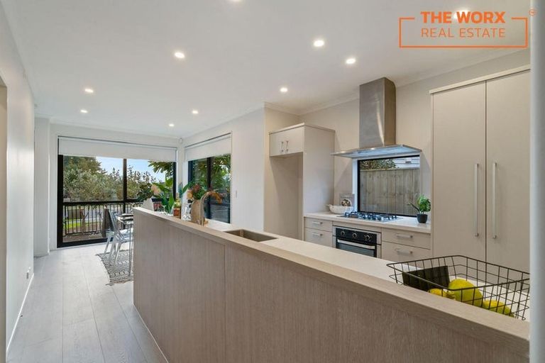 Photo of property in 55 Matairangi Avenue, Totara Heights, Auckland, 2105