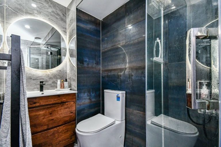Photo of property in 21 Rosemead Place, Randwick Park, Auckland, 2105