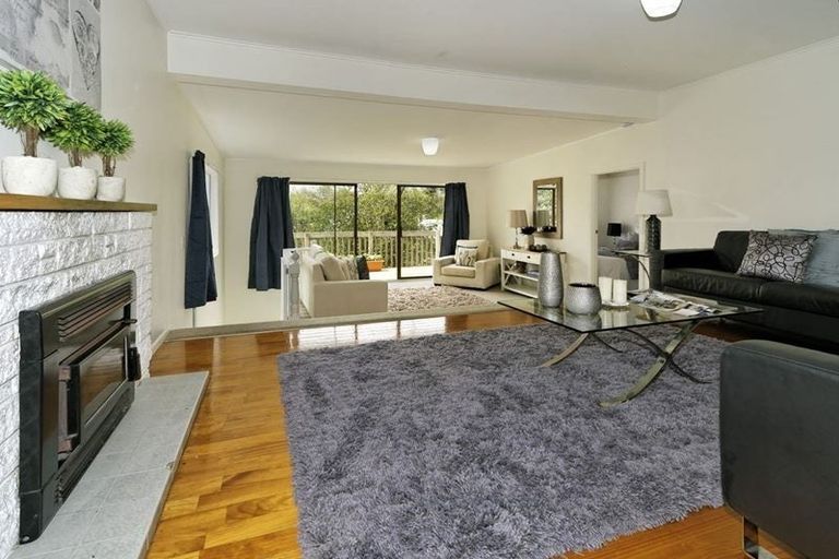 Photo of property in 12 Surat Place, Glen Eden, Auckland, 0602