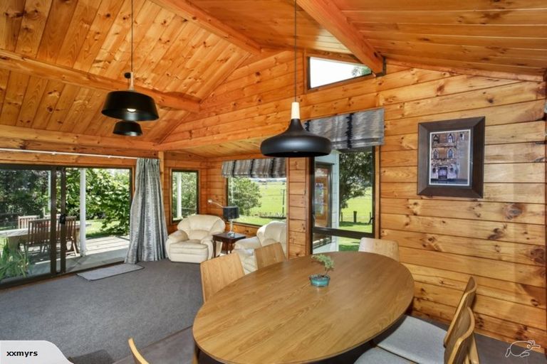 Photo of property in 42 Karioitahi Road, Waiuku, 2683