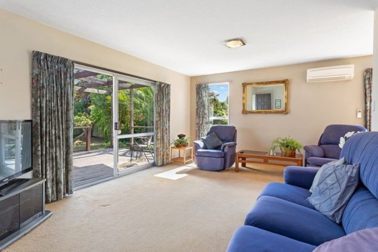 Photo of property in 4 Seneca Place, Burwood, Christchurch, 8083