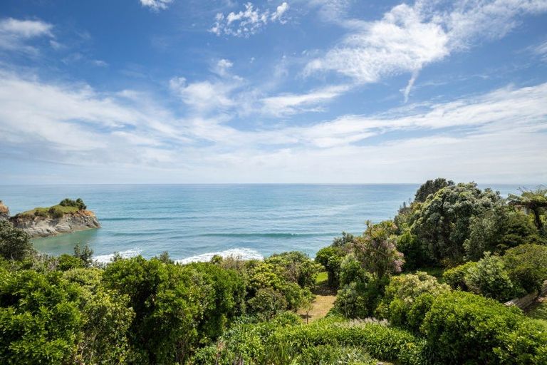 Photo of property in 13 Motukari Place, Onaero, Waitara, 4383