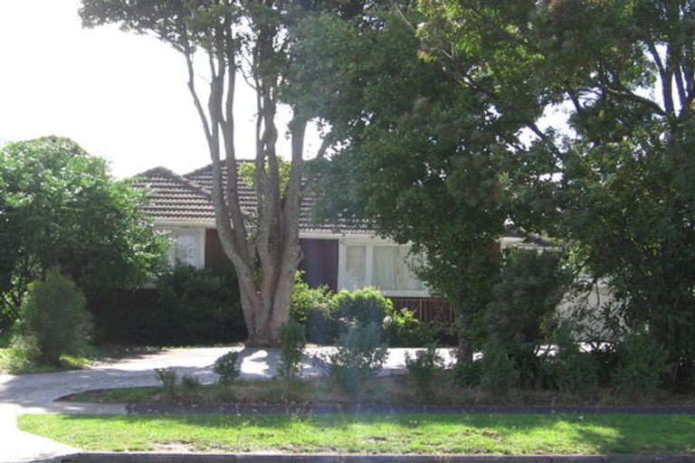 Photo of property in 77 Taikata Road, Te Atatu Peninsula, Auckland, 0610