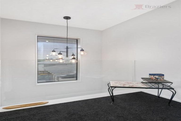 Photo of property in 17 Bellbird Lane, Marshland, Christchurch, 8083