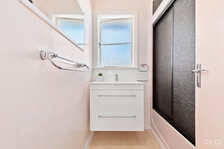 Photo of property in 53 Mcleod Street, Elderslea, Upper Hutt, 5018