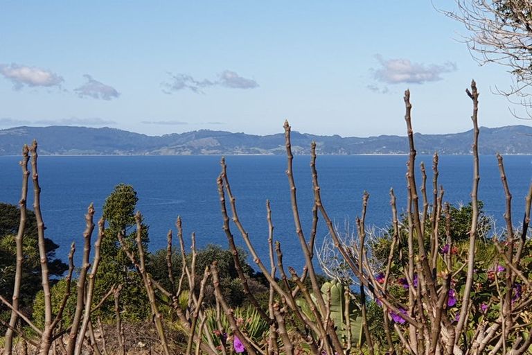 Photo of property in 15 Puriri Place, Tuateawa, Coromandel, 3583