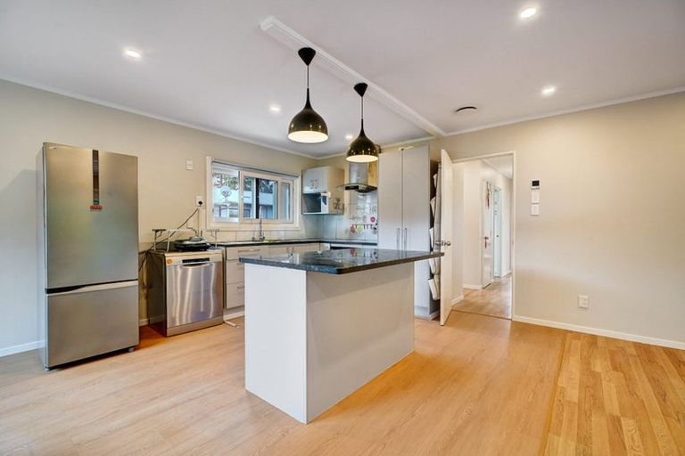 Photo of property in 5/17a Idesia Place, Totara Heights, Auckland, 2105