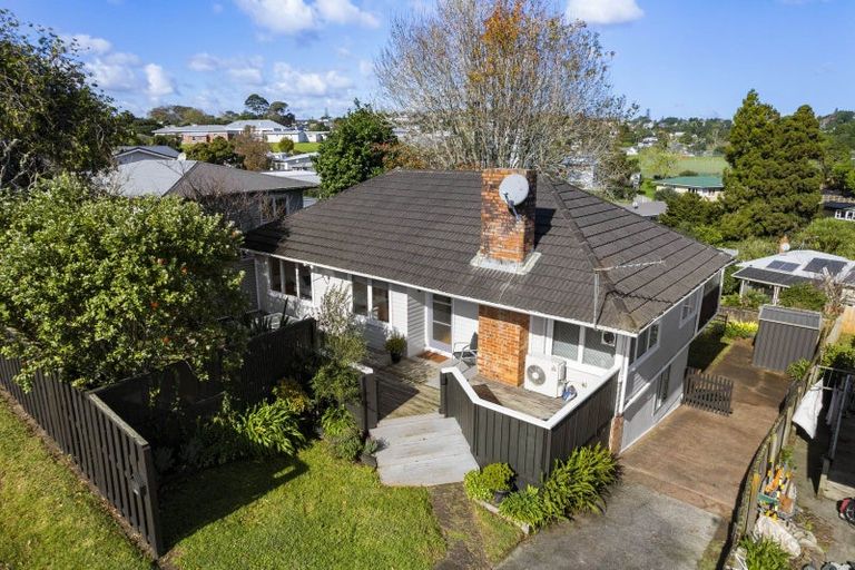 Photo of property in 26 Saffron Street, Birkdale, Auckland, 0626