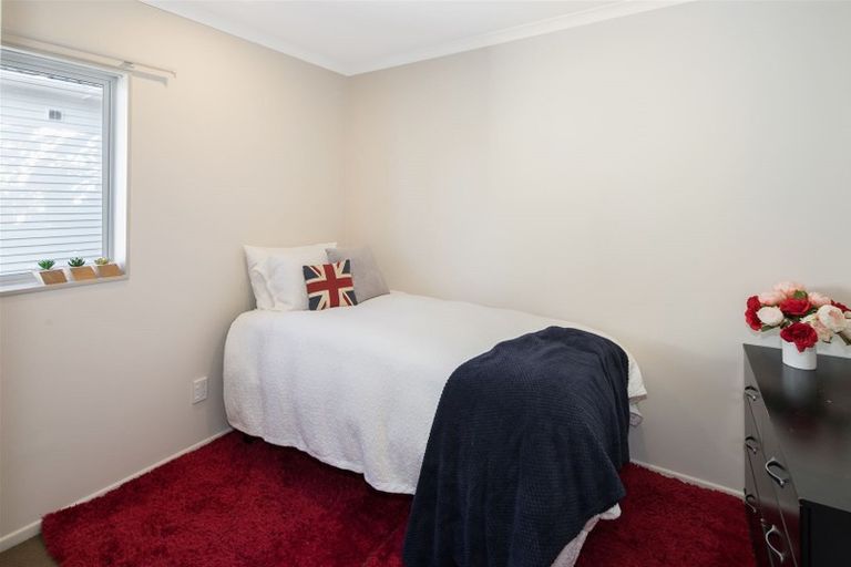 Photo of property in 4b Hollies Crescent, Johnsonville, Wellington, 6037