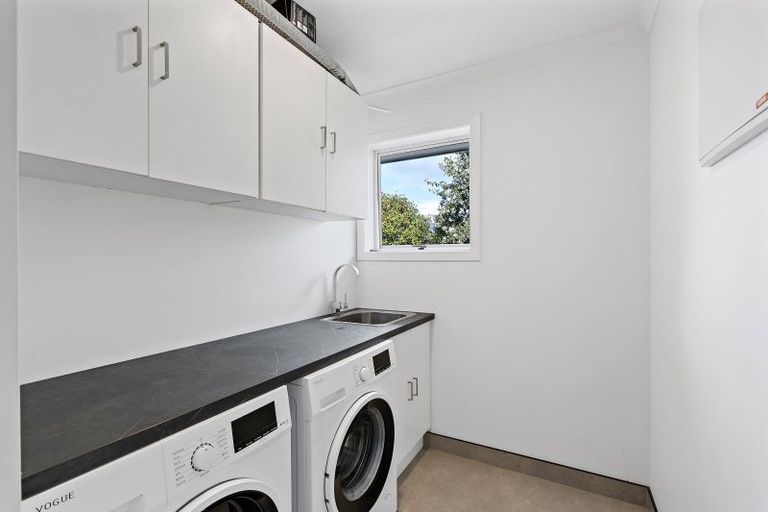 Photo of property in 11a Knightsbridge Place, Dinsdale, Hamilton, 3204