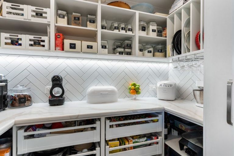 Photo of property in 17 Manatu Close, Whangamata, 3691