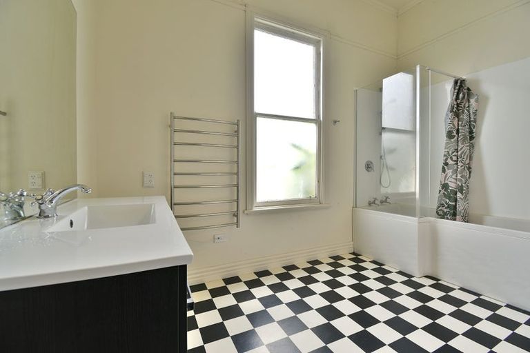 Photo of property in 32 Clifford Street, Dalmore, Dunedin, 9010