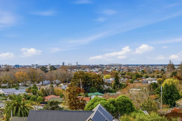 Photo of property in 1/21 Overdale Drive, Cashmere, Christchurch, 8022
