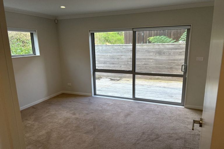 Photo of property in 50 Headland Drive, Long Bay, Auckland, 0630