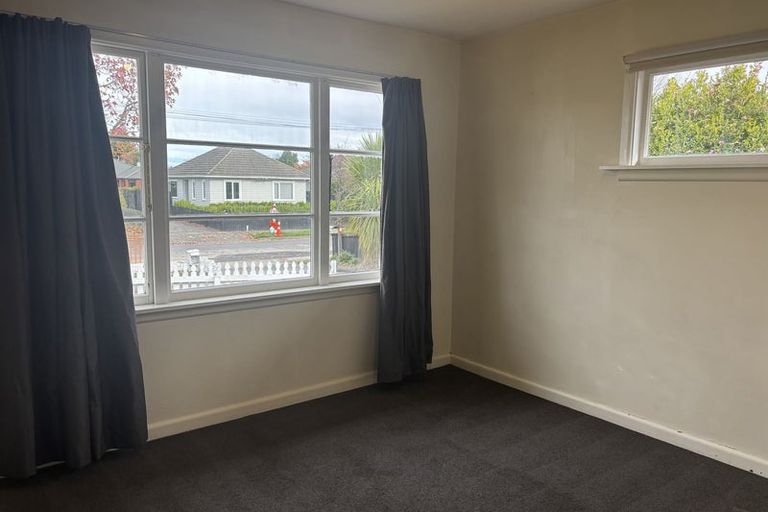 Photo of property in 1/11 Dunedin Street, Redwood, Christchurch, 8051