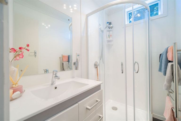 Photo of property in 65 Quintin Drive, Te Anau, 9600