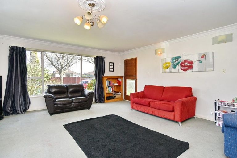 Photo of property in 21 Heaphy Place, Casebrook, Christchurch, 8051