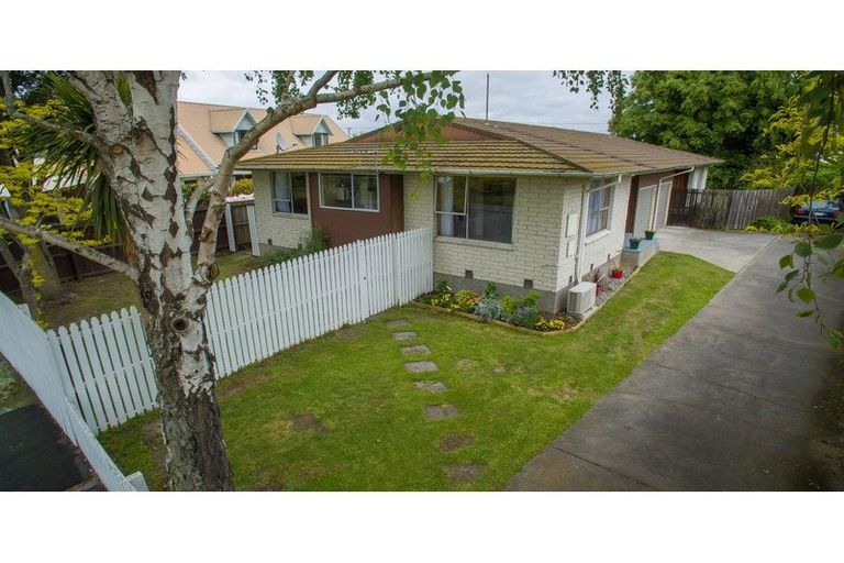 Photo of property in 1/73 Dunbarton Street, Redwood, Christchurch, 8051