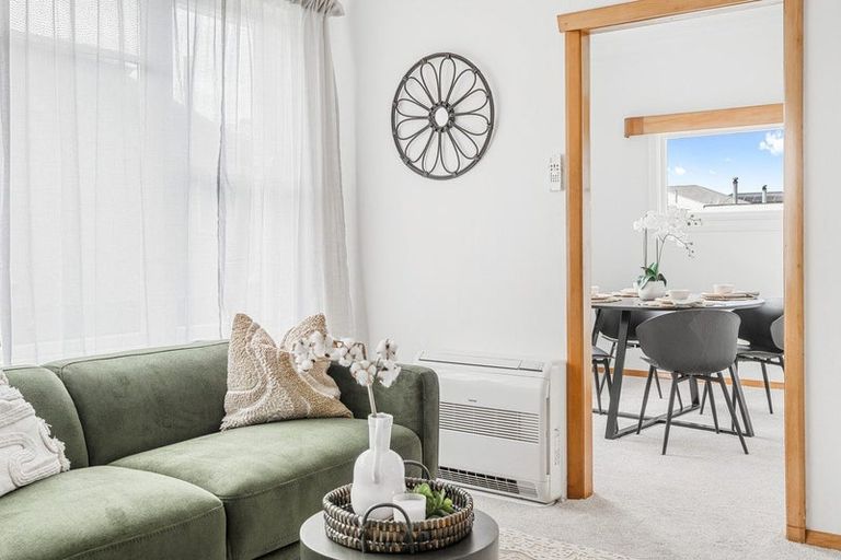 Photo of property in 57 Hargest Crescent, Saint Kilda, Dunedin, 9012
