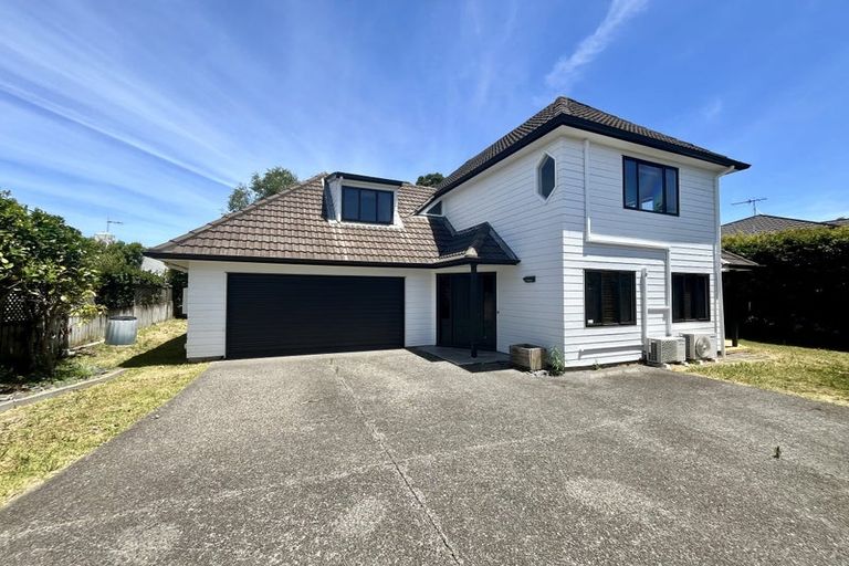 Photo of property in 2/5 Seacliffe Avenue, Belmont, Auckland, 0622