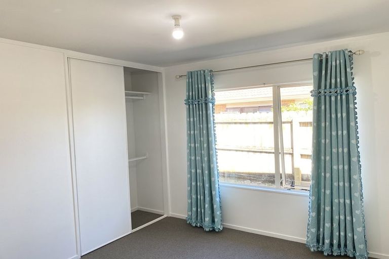 Photo of property in 160 Burswood Drive, Burswood, Auckland, 2013