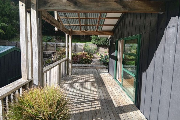 Photo of property in 6 Pohutukawa Grove, Whitianga, 3510