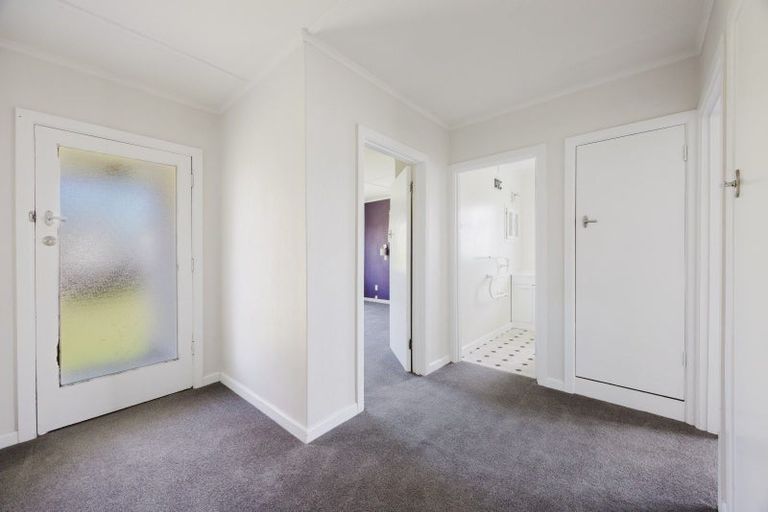 Photo of property in 12 Woburn Street, Waipukurau, 4200