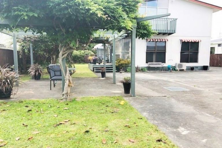 Photo of property in 125 Tiro Tiro Road, Levin, 5510